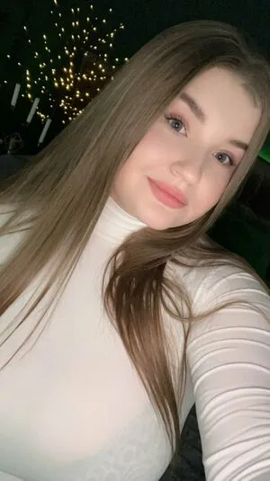 Adele Sugar Thumbnail Picture