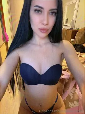 Adelina Verner Thumbnail Picture