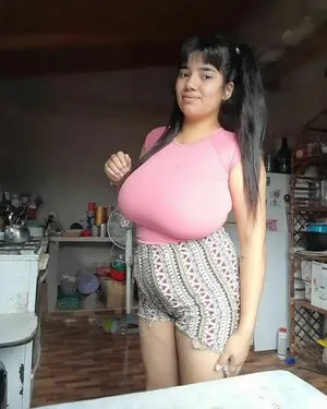 Agustina Caceres Thumbnail Picture