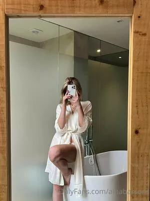 ainabarcons OnlyFans Leaked Free Thumbnail Picture - #1vrl4Hdjsb