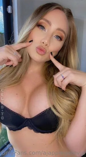 AJ Applegate OnlyFans Leaked Free Thumbnail Picture - #wIq8l0jbs7