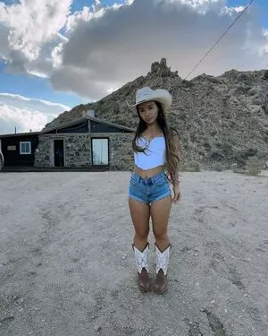 Alahnaly OnlyFans Leaked Free Thumbnail Picture - #5GvQkSmxT2