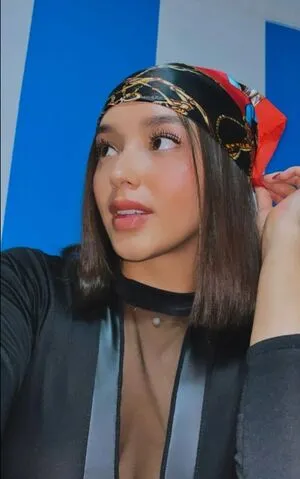 Alannaa Thumbnail Picture