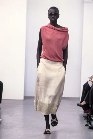 Alek Wek Thumbnail Picture