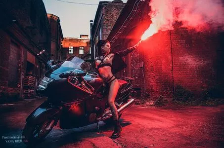 Aleksandra Petrova Thumbnail Picture