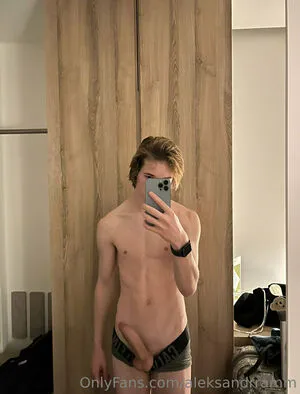 Aleksandrramm OnlyFans Leaked Free Thumbnail Picture - #SeAAcvgvIn
