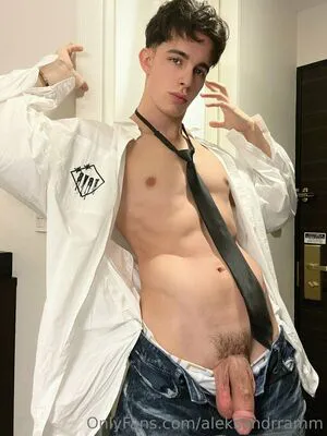Aleksandrramm OnlyFans Leaked Free Thumbnail Picture - #VarbzoLVDa