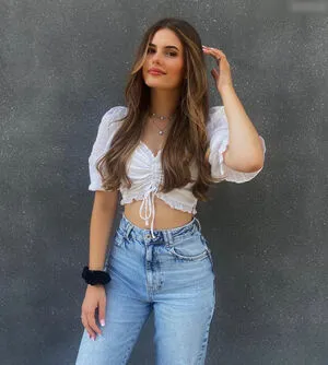 Alenamlr Thumbnail Picture