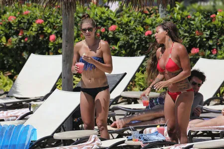 Alex Morgan Thumbnail Picture