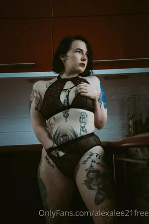alexa-lee21 OnlyFans Leaked Free Thumbnail Picture - #YiMm2CUVxt