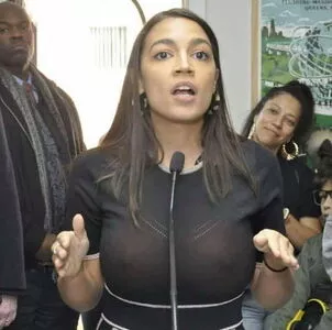 Alexandra Ocasio Cortez Thumbnail Picture