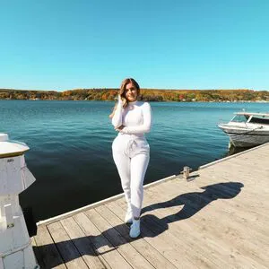Alexandra Strambu Thumbnail Picture