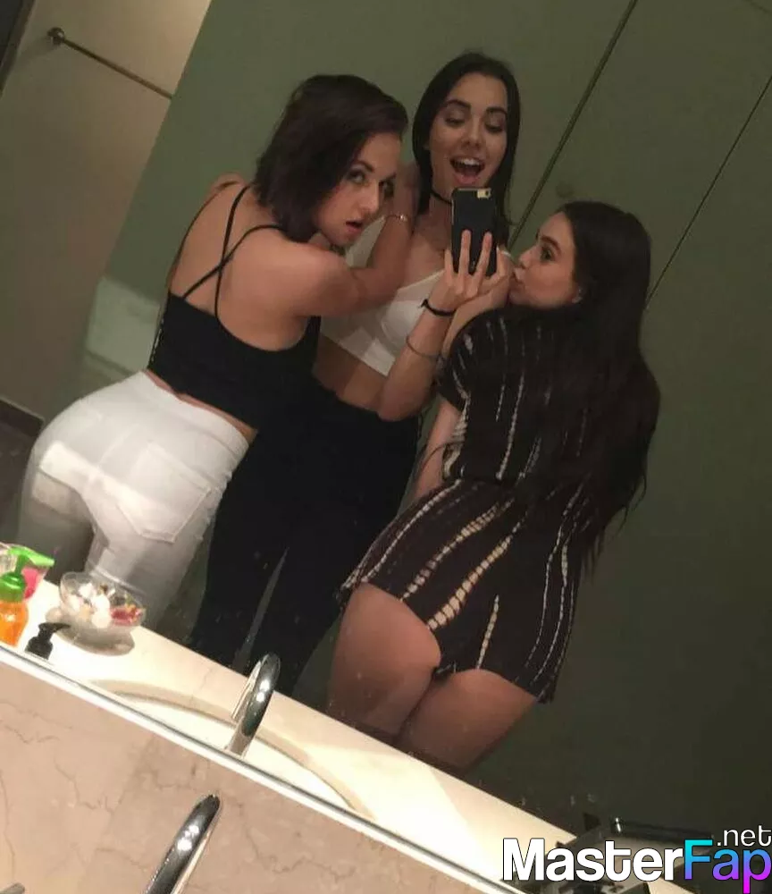 Alexis G Zall Nude OnlyFans Leak Picture ENuTrgEXxV | MasterFap.net