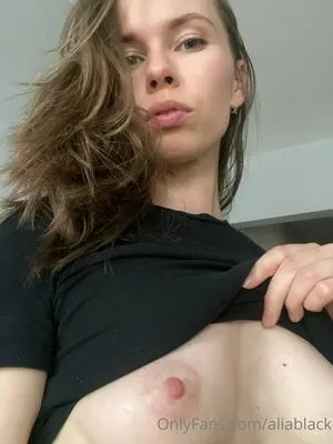 Aliablack OnlyFans Leaked Free Thumbnail Picture - #CgoqjkohHq