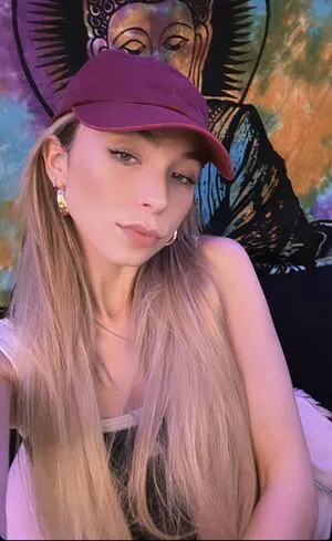 Aliaremyinitials OnlyFans Leaked Free Thumbnail Picture - #aeyrox5udC