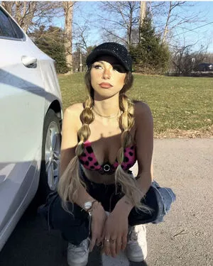 Aliaremyinitials OnlyFans Leaked Free Thumbnail Picture - #lekGhYr3iM