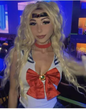 Aliaremyinitials OnlyFans Leaked Free Thumbnail Picture - #mceYmUpAZI