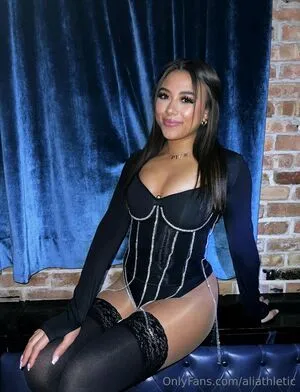 Aliathletic OnlyFans Leaked Free Thumbnail Picture - #7RFJrtaf2g