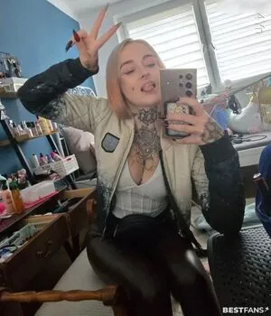 Alice D666er Thumbnail Picture