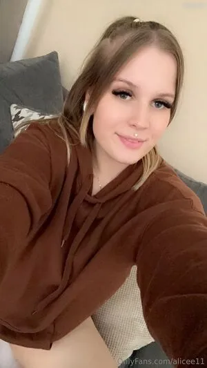 Alice11 Thumbnail Picture