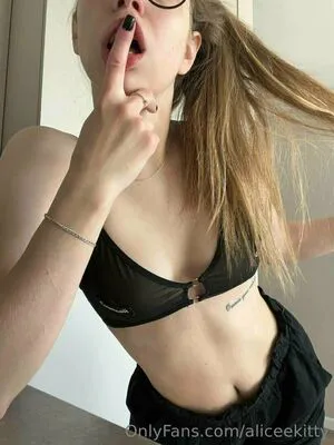 Aliceekitty OnlyFans Leaked Free Thumbnail Picture - #cb3MFh3kOY