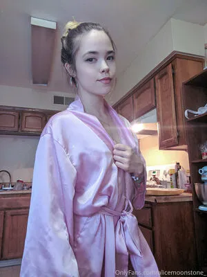Alicemoonstone OnlyFans Leaked Free Thumbnail Picture - #STFRptXe3M