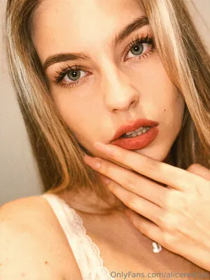 Aliceredlips OnlyFans Leaked Free Thumbnail Picture - #itSWMca8Bb