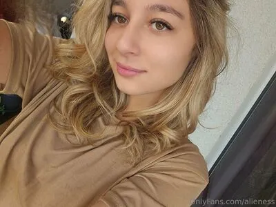 Alieness OnlyFans Leaked Free Thumbnail Picture - #CYofnQPaeb