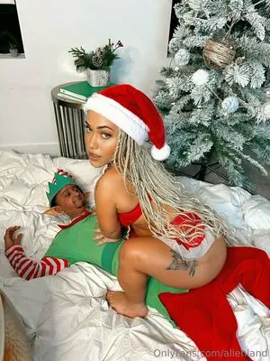 Alienland OnlyFans Leaked Free Thumbnail Picture - #PTSiPNgZEn