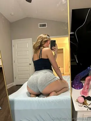 Aliii1123 OnlyFans Leaked Free Thumbnail Picture - #br8SCboLFI
