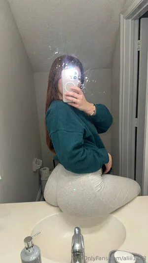 Aliii1123 OnlyFans Leaked Free Thumbnail Picture - #xQGPU58cBM