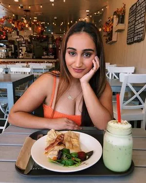 Alilrooj OnlyFans Leaked Free Thumbnail Picture - #6qbRTrz0KA