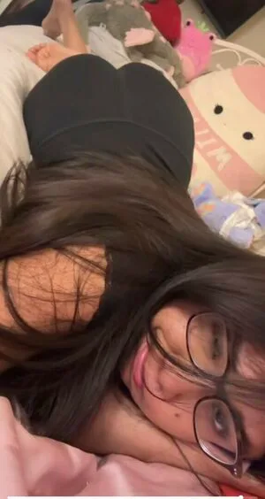 Alinalovespickless OnlyFans Leaked Free Thumbnail Picture - #17Qn2TVu2l