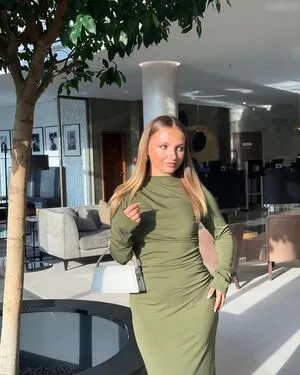 Alinamour OnlyFans Leaked Free Thumbnail Picture - #g3IBHH3nX0