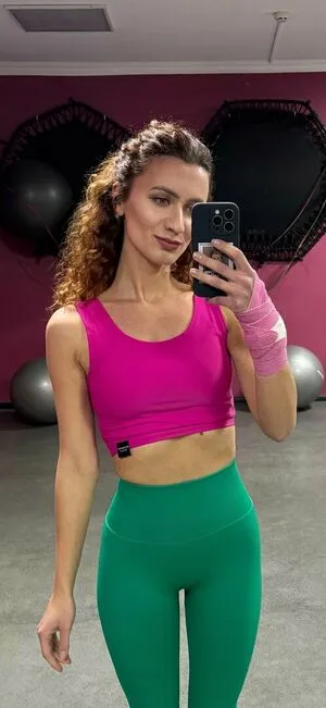 Alinatomilovych Thumbnail Picture