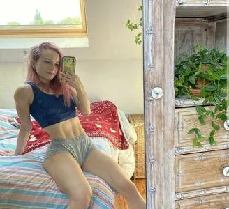 Aline Dessine OnlyFans Leaked Free Thumbnail Picture - #PsXS7NTYv9
