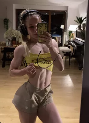 Aline Dessine OnlyFans Leaked Free Thumbnail Picture - #tfrLSf8QSB