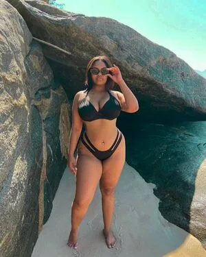 Alineoliveira OnlyFans Leaked Free Thumbnail Picture - #FdL1WRSdTr