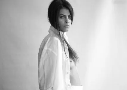Alisar Ailabouni Thumbnail Picture