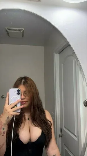Alisatran OnlyFans Leaked Free Thumbnail Picture - #6MMkdxC7b2