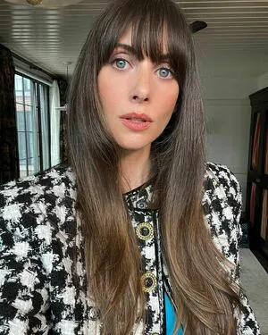 Alison Brie OnlyFans Leaked Free Thumbnail Picture - #e5AWf7nSb4