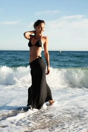 Alison Cossenet Thumbnail Picture