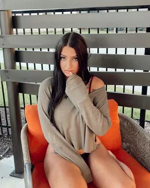 Alison Rainer OnlyFans Leaked Free Thumbnail Picture - #zZ4WMBGozu