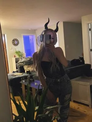 Alisonator OnlyFans Leaked Free Thumbnail Picture - #Jai7FDN7u1