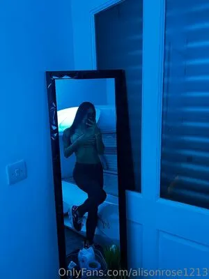 Alisonrose1213 Thumbnail Picture