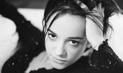 Alizee Thumbnail Picture