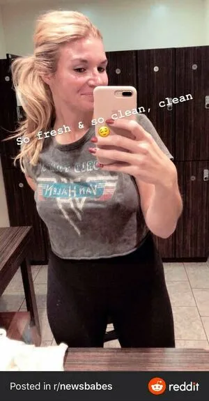 Allie Clifton Thumbnail Picture