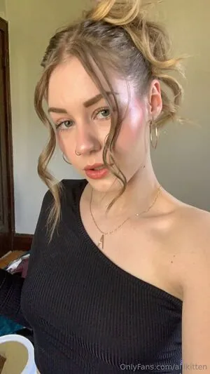 Allikitten OnlyFans Leaked Free Thumbnail Picture - #pKMNasraqo