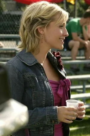 Allison Mack OnlyFans Leaked Free Thumbnail Picture - #NQ4CEWu9E8