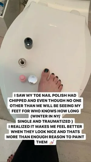 Allison Raskin Thumbnail Picture